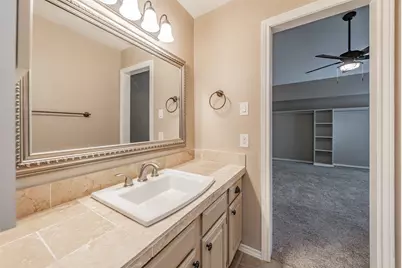 714 E Wall Street #105, Grapevine, TX 76051 - Photo 36