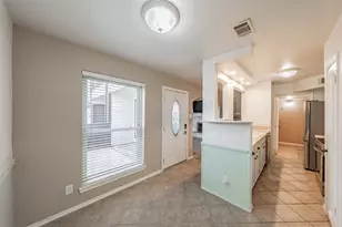 714 E Wall St, Grapevine, TX 76051 - Photo 8