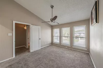 714 E Wall Street #105, Grapevine, TX 76051 - Photo 24