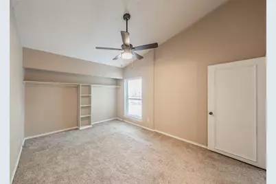 714 E Wall Street #105, Grapevine, TX 76051 - Photo 32