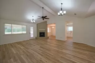 2336 Carlisle Ct, Grand Prairie, TX 75052 - Photo 6