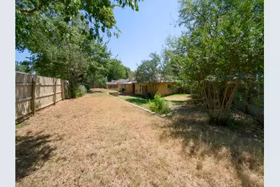2336 Carlisle Court, Grand Prairie, TX 75052 - Photo 26