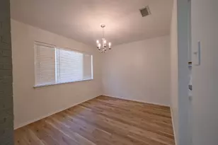 2336 Carlisle Ct, Grand Prairie, TX 75052 - Photo 10