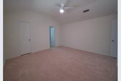 2336 Carlisle Court, Grand Prairie, TX 75052 - Photo 16