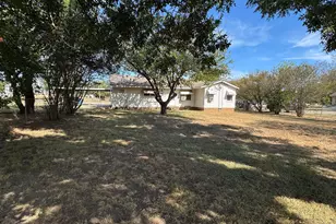 401 N Terry St, Malakoff, TX 75148 - Photo 1