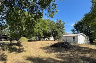 401 N Terry St, Malakoff, TX 75148 - Photo 2