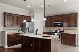 217 Cambridge St, Waxahachie, TX 75165 - Photo 8