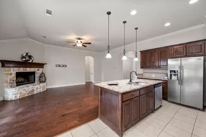 217 Cambridge Street, Waxahachie, TX 75165 - Photo 2