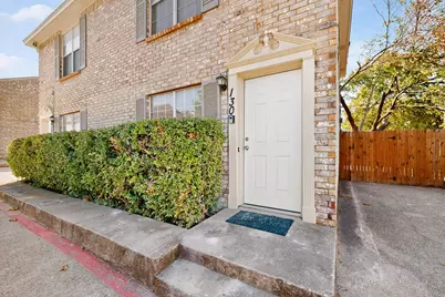 130-132 Graystone Place, Duncanville, TX 75137 - Photo 2