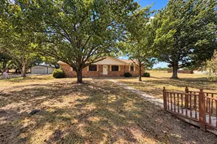 801 N Main St, Dodd City, TX 75438 - Photo 2