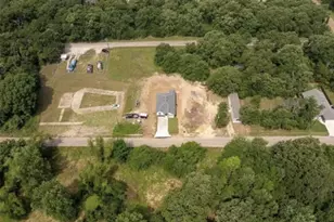 116 Bowie St, Mabank, TX 75156 - Photo 2
