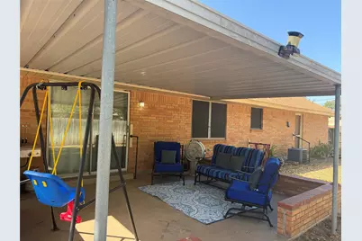 604 Kingwood Drive, Mineral Wells, TX 76067 - Photo 26