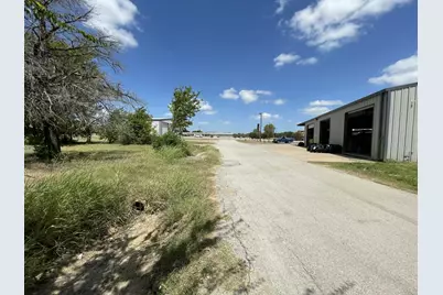 801 Thornton Carter Street, Mexia, TX 76667 - Photo 8