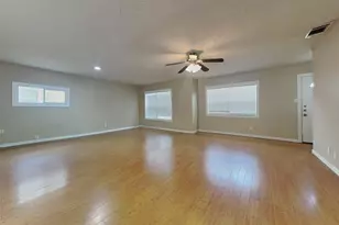 805 Aransas Dr, Euless, TX 76039 - Photo 4