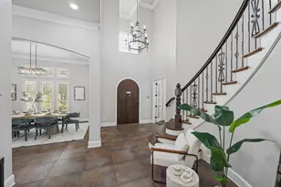 2613 Round Table Blvd, Lewisville, TX 75056 - Photo 4