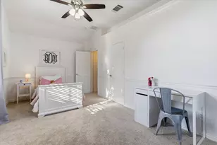8212 Hallmark Dr, North Richland Hills, TX 76182 - Photo 32