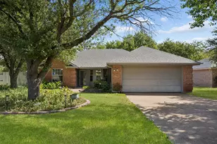 1301 Clearfield Dr, Cleburne, TX 76033 - Photo 1