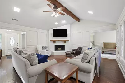 257 Willow Ridge Road, Fort Worth, TX 76103 - Photo 6