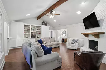 257 Willow Ridge Road, Fort Worth, TX 76103 - Photo 8