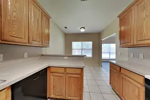 1829 Carver Dr, Carrollton, TX 75010 - Photo 6