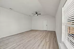 807 Wyatt St, Waxahachie, TX 75165 - Photo 10