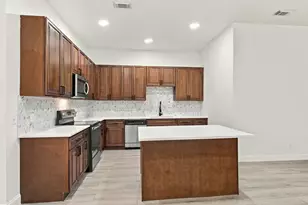 807 Wyatt St, Waxahachie, TX 75165 - Photo 14