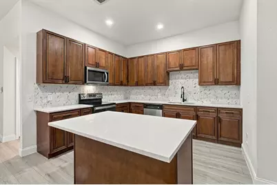 807 Wyatt Street, Waxahachie, TX 75165 - Photo 6