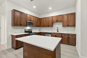 807 Wyatt St, Waxahachie, TX 75165 - Photo 6