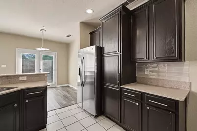 932 Avondale Lane, Plano, TX 75025 - Photo 8