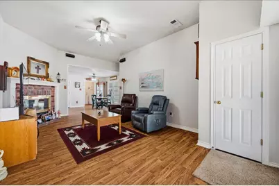 510 E Avenue F, Midlothian, TX 76065 - Photo 8