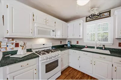 510 E Avenue F, Midlothian, TX 76065 - Photo 10