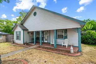 510 E Avenue F, Midlothian, TX 76065 - Photo 2