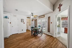 510 E Avenue F, Midlothian, TX 76065 - Photo 14