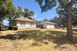 310 W Church St, Forney, TX 75126 - Photo 22