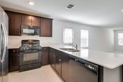 7516 Larson Lane, McKinney, TX 75071 - Photo 8