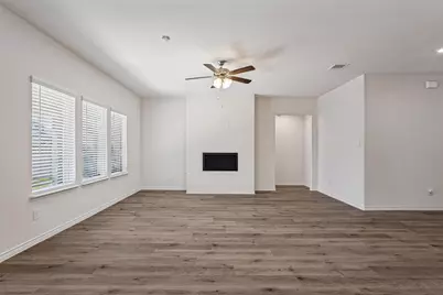 7322 Farmhouse Drive, Garland, TX 75043 - Photo 4