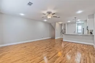 6051 Ross Ave, Dallas, TX 75206 - Photo 10