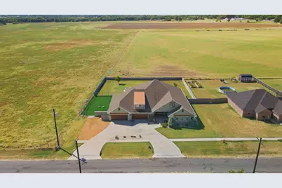 568 Crow Road, Whitesboro, TX 76273 - Photo 6