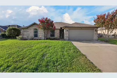 332 Hacienda Drive, Waxahachie, TX 75165 - Photo 1