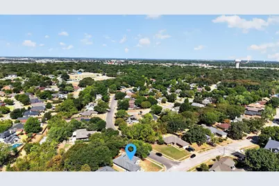 806 Creekside Drive, Euless, TX 76040 - Photo 34