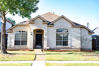 5521 Riverview Drive, The Colony, TX 75056 - Photo 2