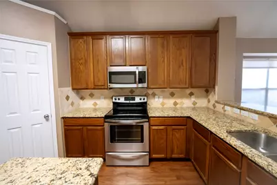 5521 Riverview Drive, The Colony, TX 75056 - Photo 6