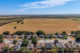 204 Troxell Blvd, Rhome, TX 76078 - Photo 2