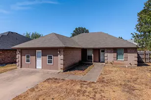 204 Troxell Blvd, Rhome, TX 76078 - Photo 4
