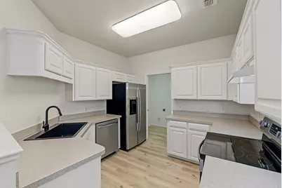 204 Troxell Boulevard, Rhome, TX 76078 - Photo 14