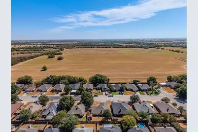 204 Troxell Boulevard, Rhome, TX 76078 - Photo 2