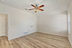 204 Troxell Blvd, Rhome, TX 76078 - Photo 18