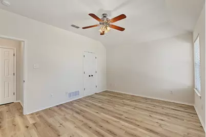 204 Troxell Boulevard, Rhome, TX 76078 - Photo 18