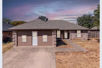 204 Troxell Boulevard, Rhome, TX 76078 - Photo 1