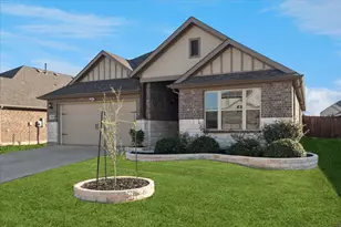 13068 Mizell Ln, Providence Village, TX 76227 - Photo 2